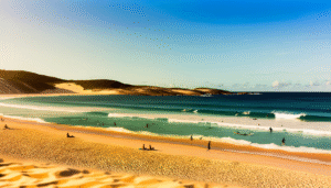 Comparativo: As Melhores Praias do Brasil Para Surfistas e Banho de Sol